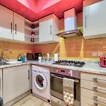 Edinburgh Central Drumdryan Ground Floor Aparthotel